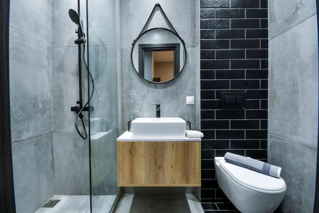 Ophelia Luxurious Suite #Tifhelexpo Soluň Exteriér fotografie