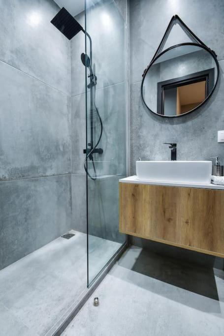 Ophelia Luxurious Suite #Tifhelexpo Soluň Exteriér fotografie